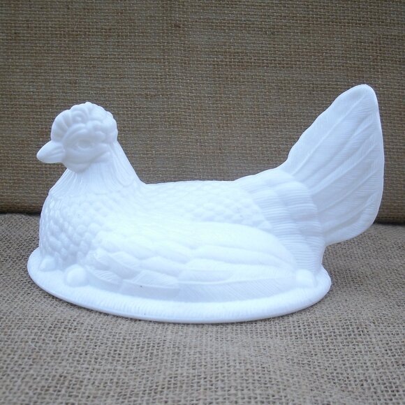 Vintage Westmoreland Milk Glass Hen Lid - Picture 1 of 14